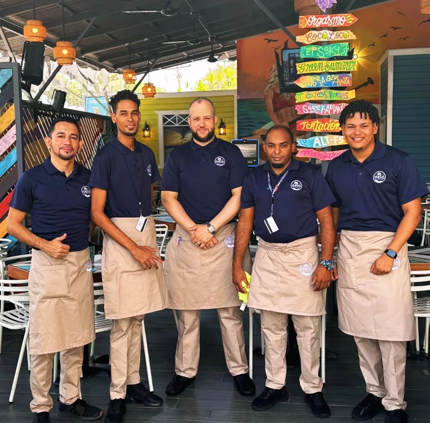 Equipo de Ocio Gastropub en el local de Santiago